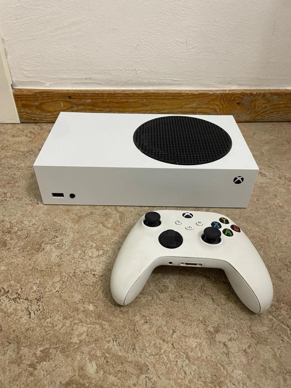 Xbox Series S med vit handkontroll - 6