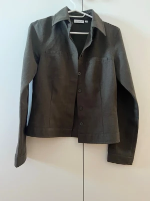 Kort kavaj/jacka - Jacka/kavaj från H&M. Grön/Grå färg 