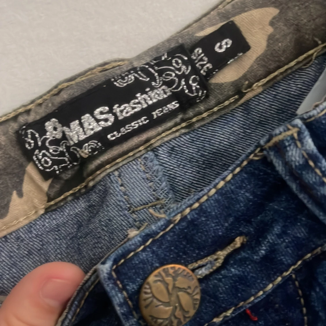 Söta blåa jeans med broderi - 3