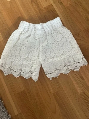 Spetsshorts - Jättesöta spetsshorts i strl 34! ⭐️