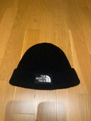 The North Face mössa - Använd någon säsong. Fint skick!