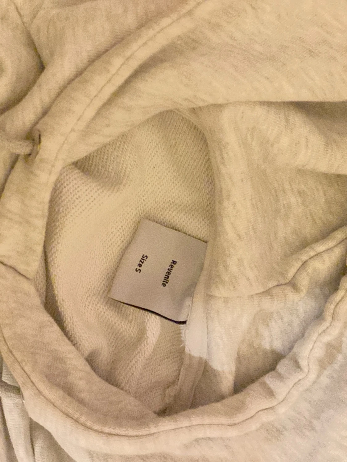 Grå hoodie Fru Garman från Revanite - 1