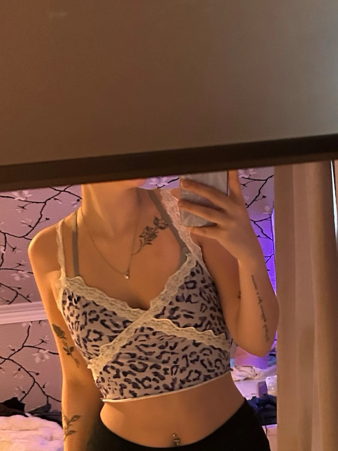 Lila leopardmönstrad croppad linnetopp - 2