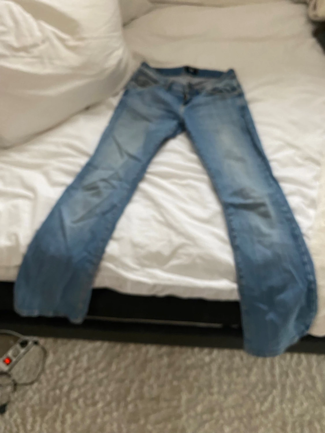 Ljusblå bootcut jeans - 1