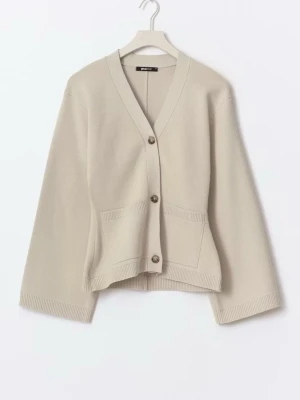 Stickad kofta - Säljer denna stickade kofta från Gina! Storlek S ❣️