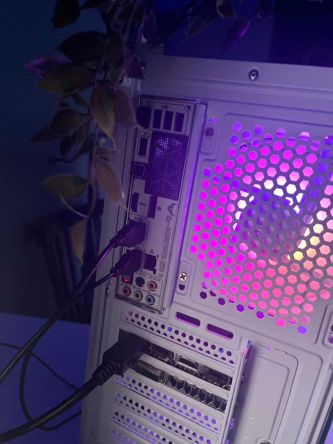 Vit gamingdator med RGB-belysning - 4
