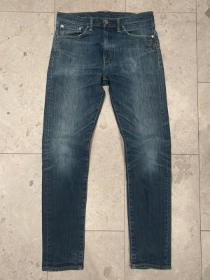 Vintage jeans - W31 L34  Midjemått : 40 Totallängd : 104 Benöppning : 16 