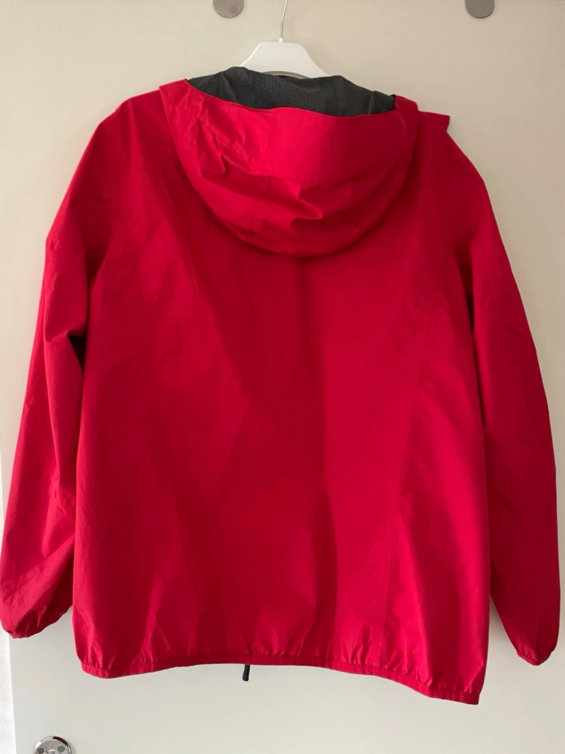 Röd vindjacka från Strova - 2