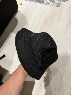 GG Black bucket hat - One size fits all, as new