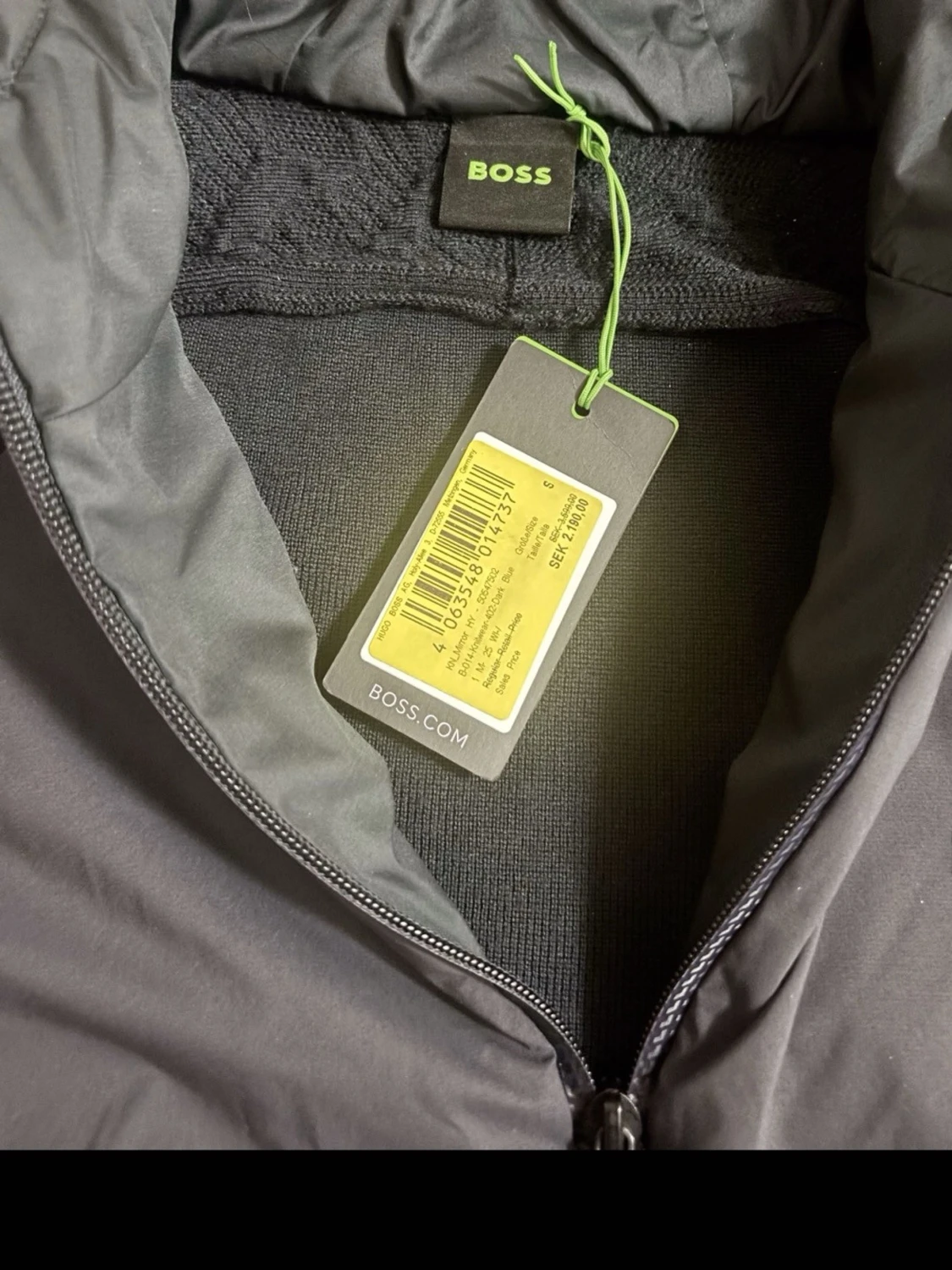 Svart vindjacka med huva från BOSS - 2