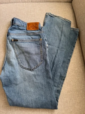 Lee Jeans - Säljer mina lee jeans som är model Daren zip fly w31 L32