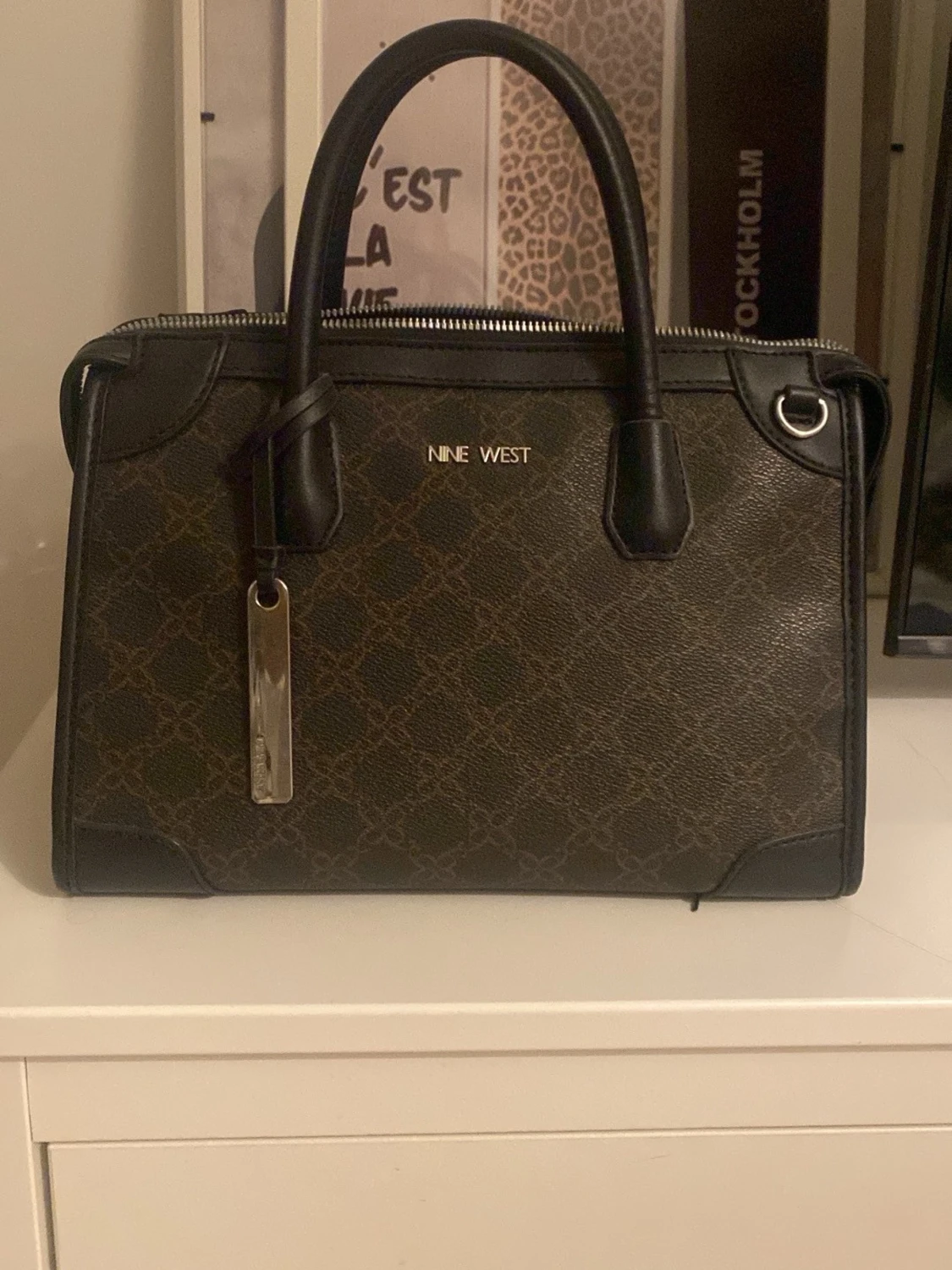 Svart handväska från Nine West