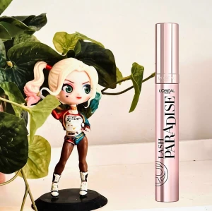 L'Oreal Paradise Big Deal Mascara! - L'Oreal Paradise Big Deal Mascara. Black. 9,9 ml. Oanvänd. 