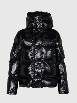 8848 skid jacka - Jätte fin jacka från 8848 passar mig jättebra som är 165 cm och brukar ha xs i allt🩷