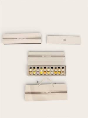 parfymset 10st miniparfymer - Lyxigt parfymset från Christian Dior med tio små flaskor. Helt oanvända. Totalt 105ml. Skriv gärna!