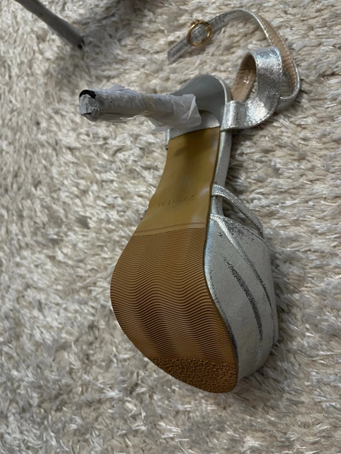 Silvriga platåpumps med höga klackar - 4