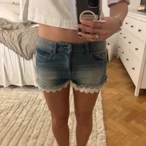 Spets shorts - Så fina spets shorts, perfekt till sommaren💞