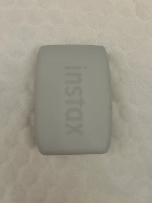 Fujifilm Instax Mini Link 3 | Ljusgrön - Säljer en stilren och kompakt Fujifilm Instax Mini Link i ljusgrönt. Perfekt för att skriva ut bilder direkt från mobilen och dela med vänner (manual igår också).