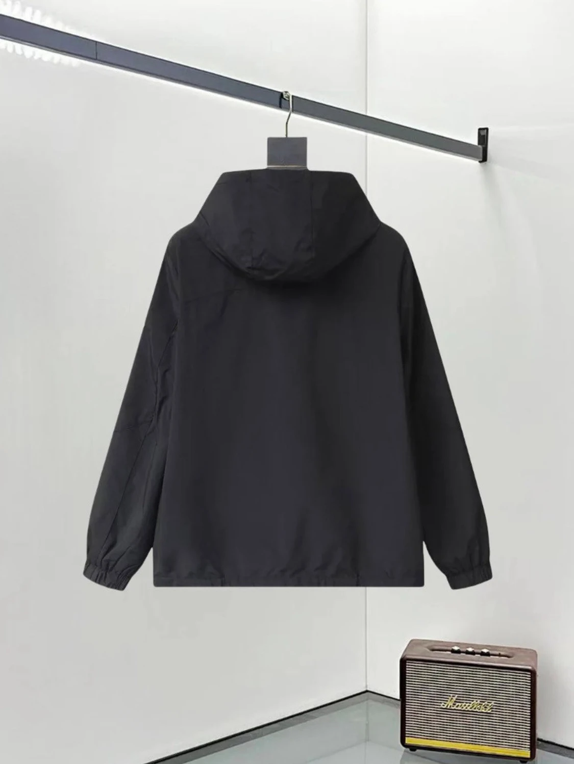 Svart vindjacka från Moncler - 1