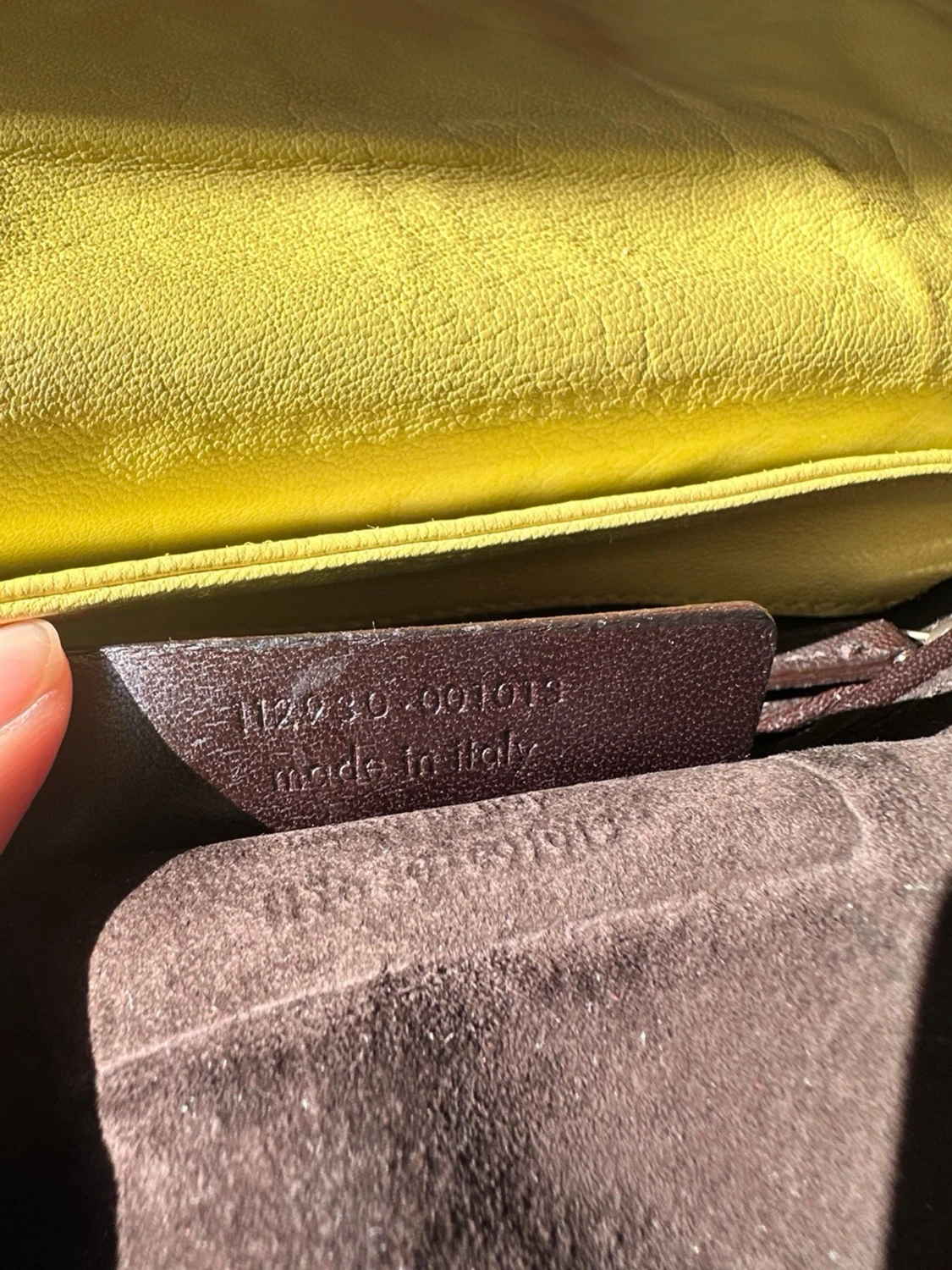 YSL Gul handväska med volangdetalj - 6