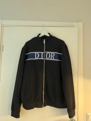 Kofta - Jätte fin kofta, passar vanlig storlek L. 