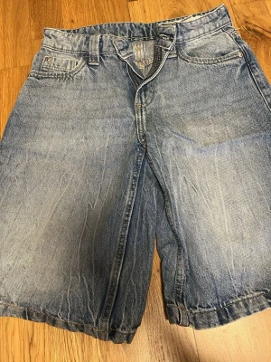 Jorts - Långa shorts