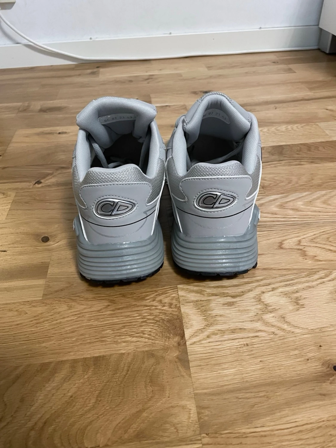 Sneakers - 4