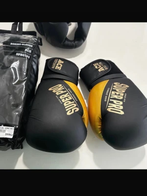 Boxingshandska Ace - Mycket bra 