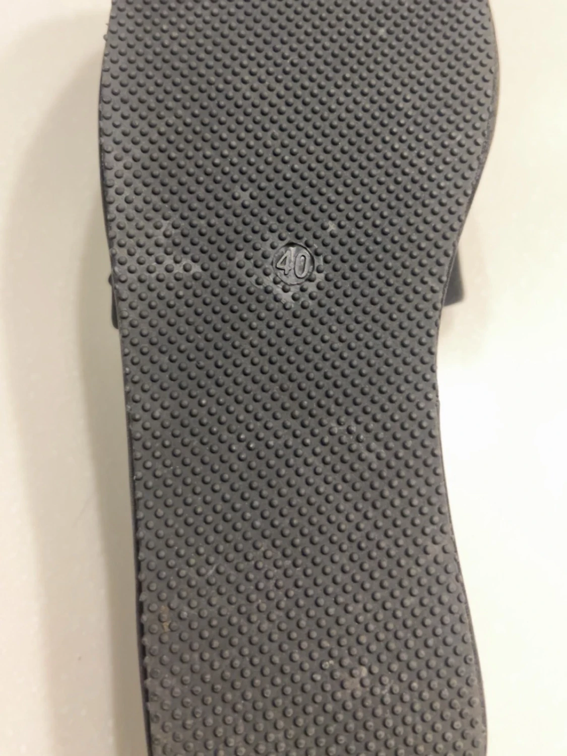 Svarta platåsandaler med rosett - 2