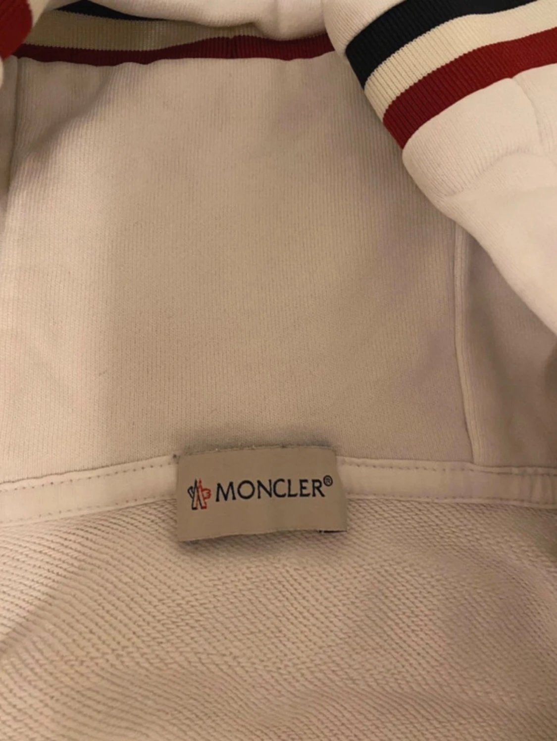 Vit hoodie från Moncler med dragkedja - 2