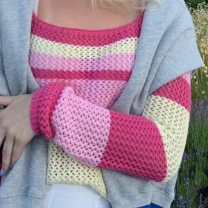 Rosa stickad tröja  - Supersöt rosa stickad tröja från Nakd