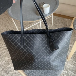 Malene Birger väska - Malene Birger väska. Som ny!