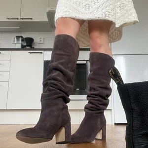 SNYGGA BOOTS i strl 38  - As snygga mockaboots som jag vill sälja 