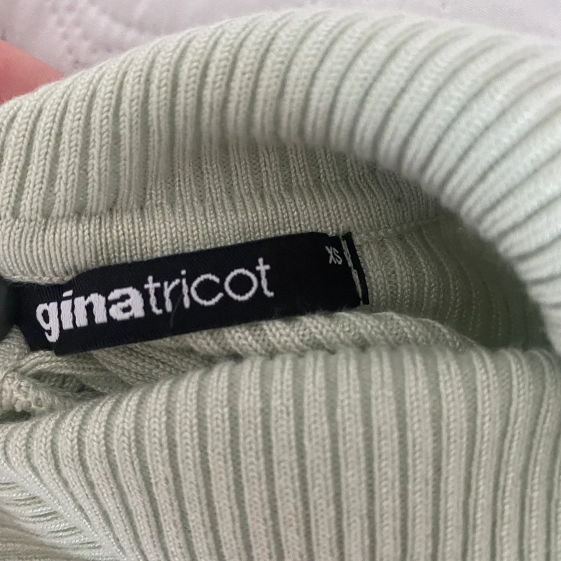 Grön turtleneck  - 91