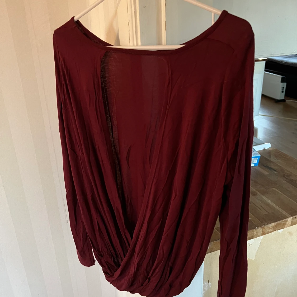 Tröja med öppen rygg - 90