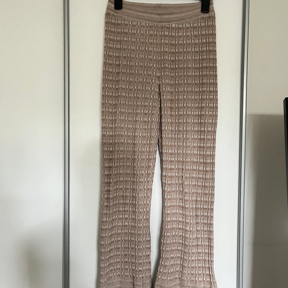 Beiga loungebyxor - 90