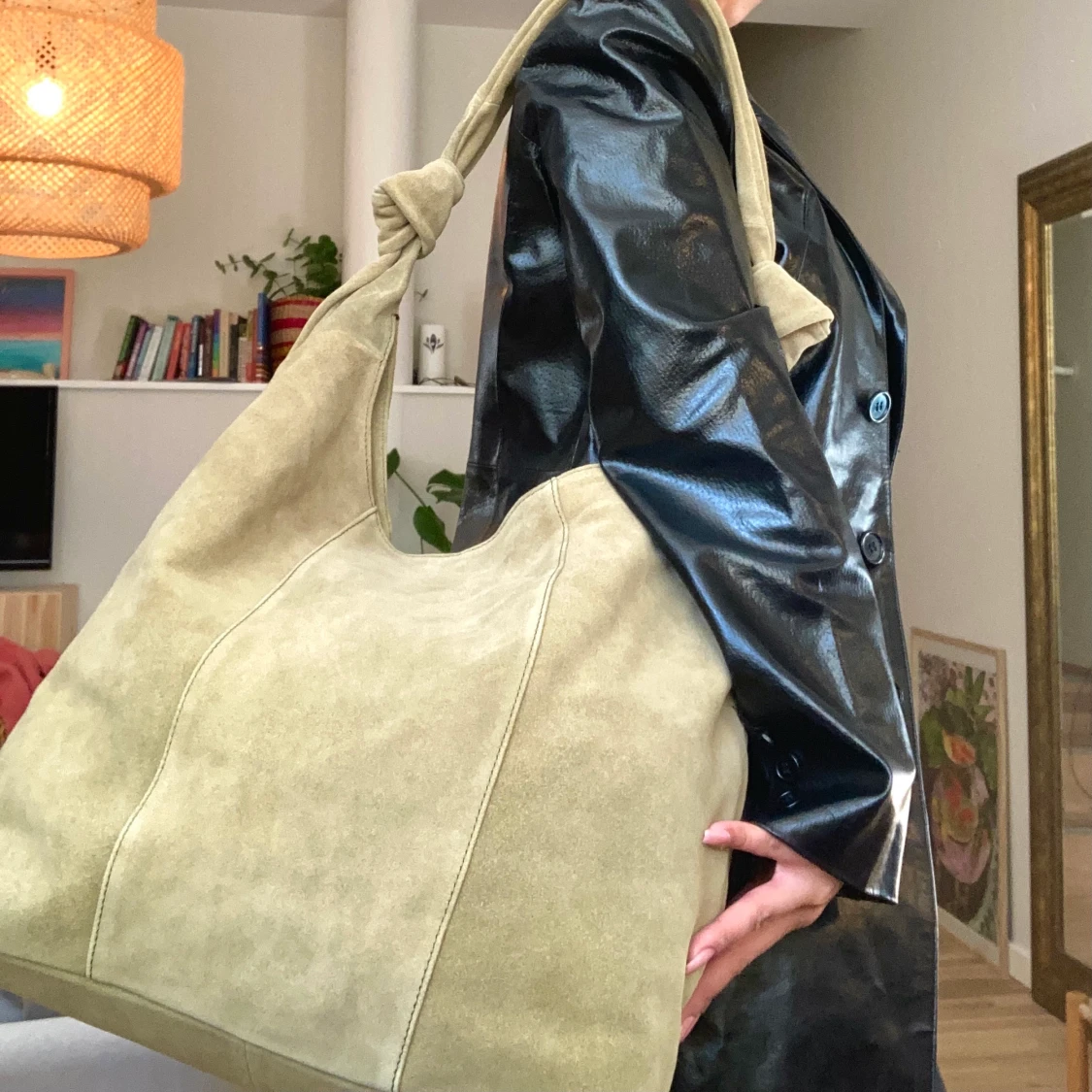 Grön mockaväska. - 90