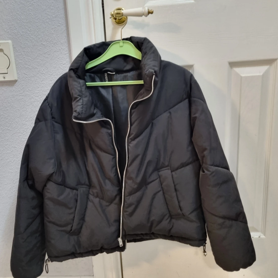 Svart vinterjacka stl. S