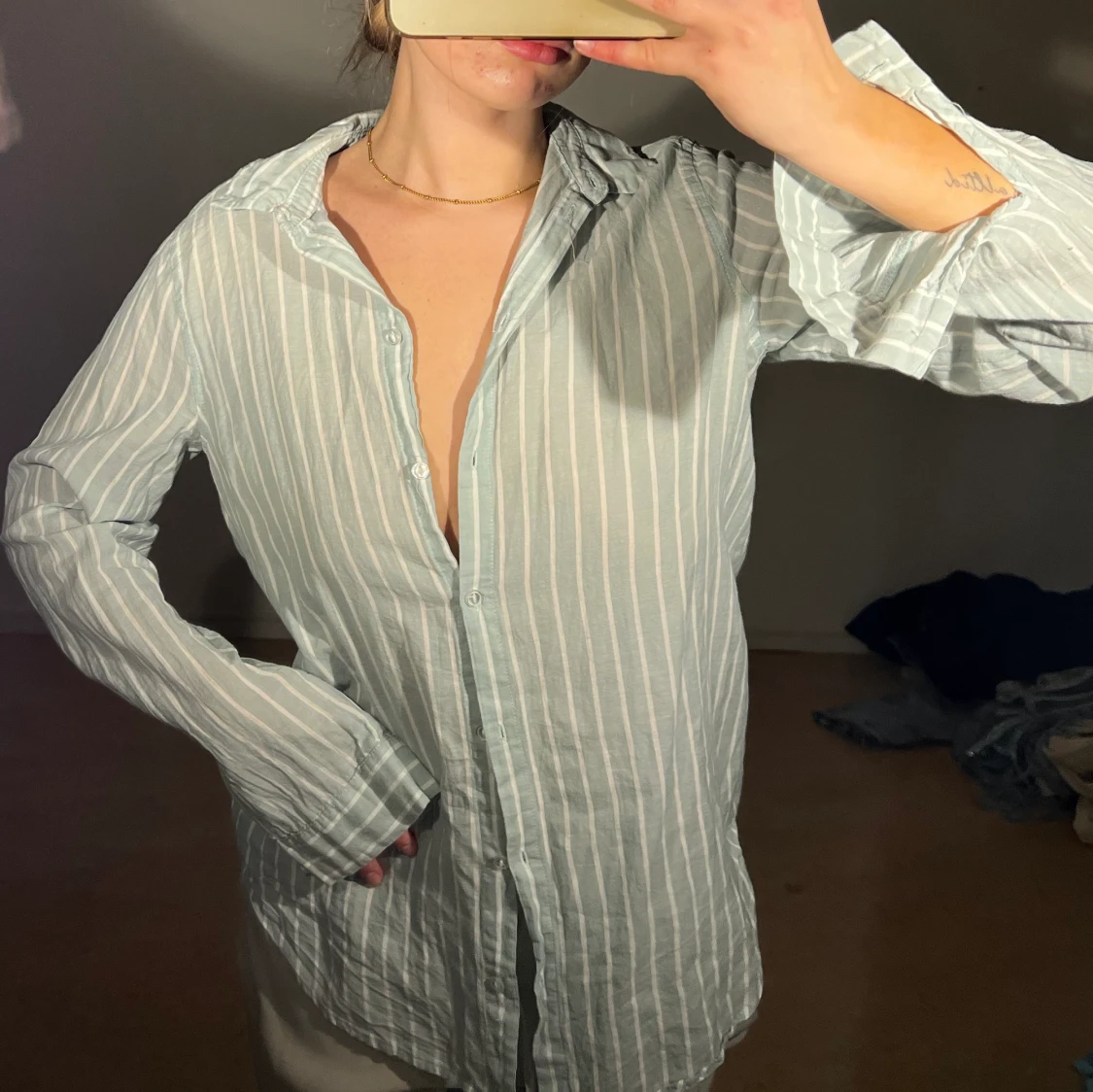 Skjorta, från H&M  - 90