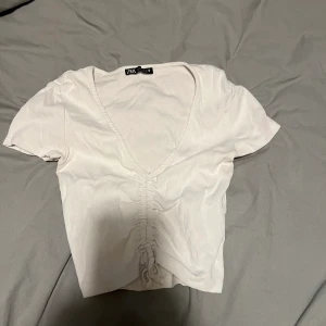 Zara - Enkel tröja, använd få gånger i gott skick.