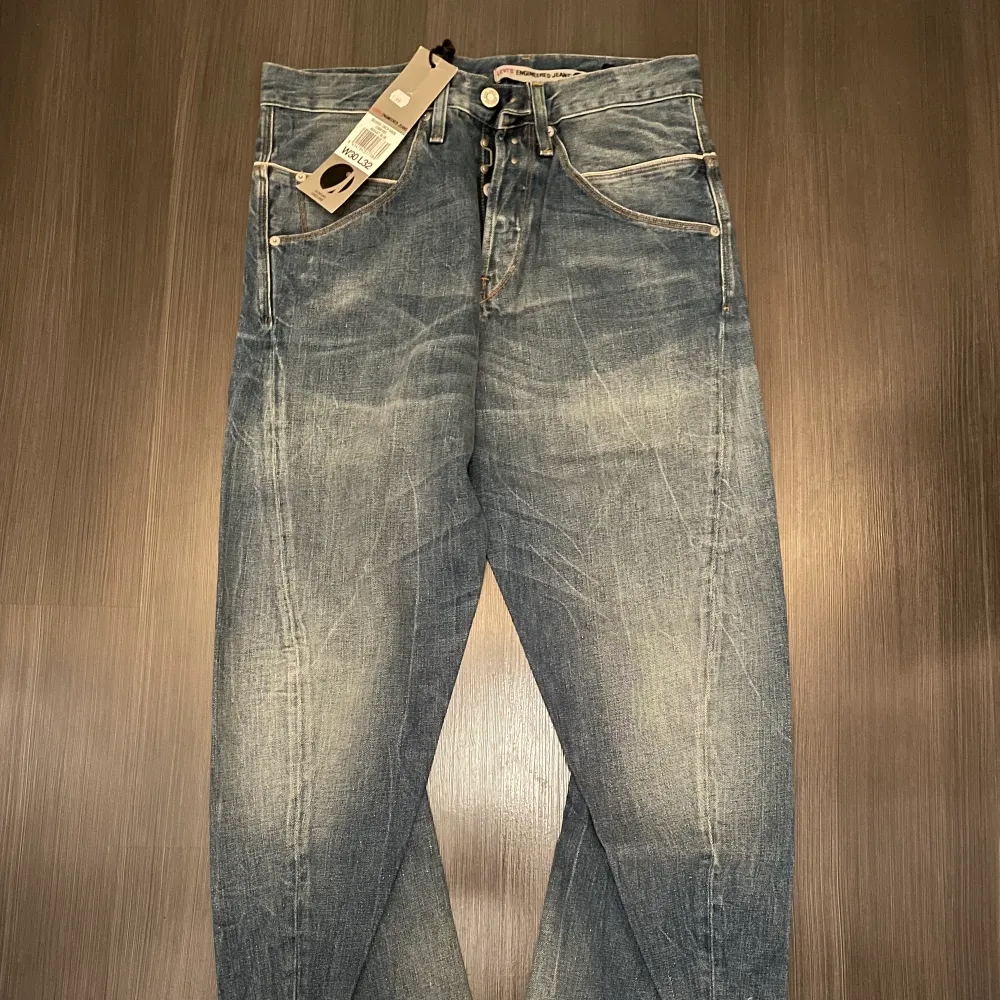 Levis Engineered jeans helt nya med lappar kvar TRADES ELLER SWISH. Jeans & Byxor.