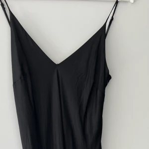 Svart långklänning  - Knappt använd 