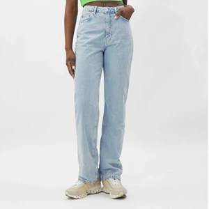 Weekday rowe  - Jeans från weekday i modellen ROWE. Storlek W29L32 bra skick! Nypris - 500kr