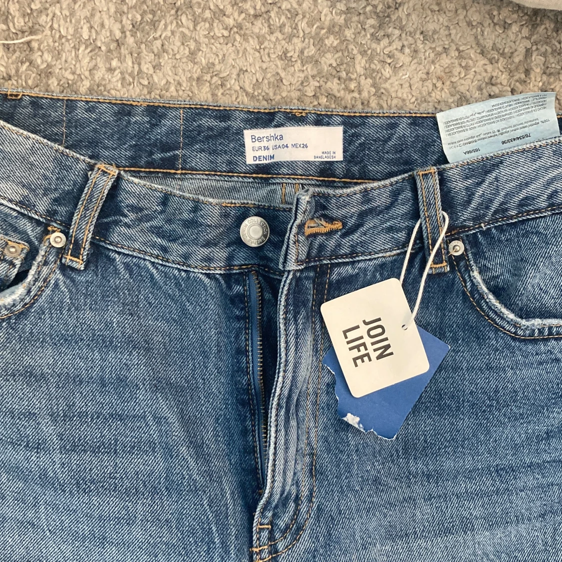 Bershka jeans straight storlek 36  - 91