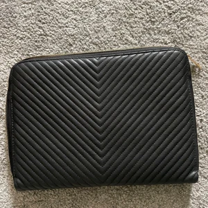 Datafodral - Ett datafodral i fint skick från Åhléns 