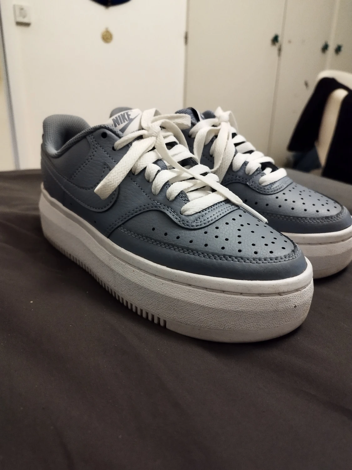 Nike court vision alta 