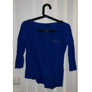 Tröja - Trekvartsärmad tröja från Vero Moda i storlek S. Fint skick. 