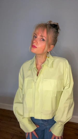 Mintgrön windbreaker - Zara strl M Använd få få få gånger