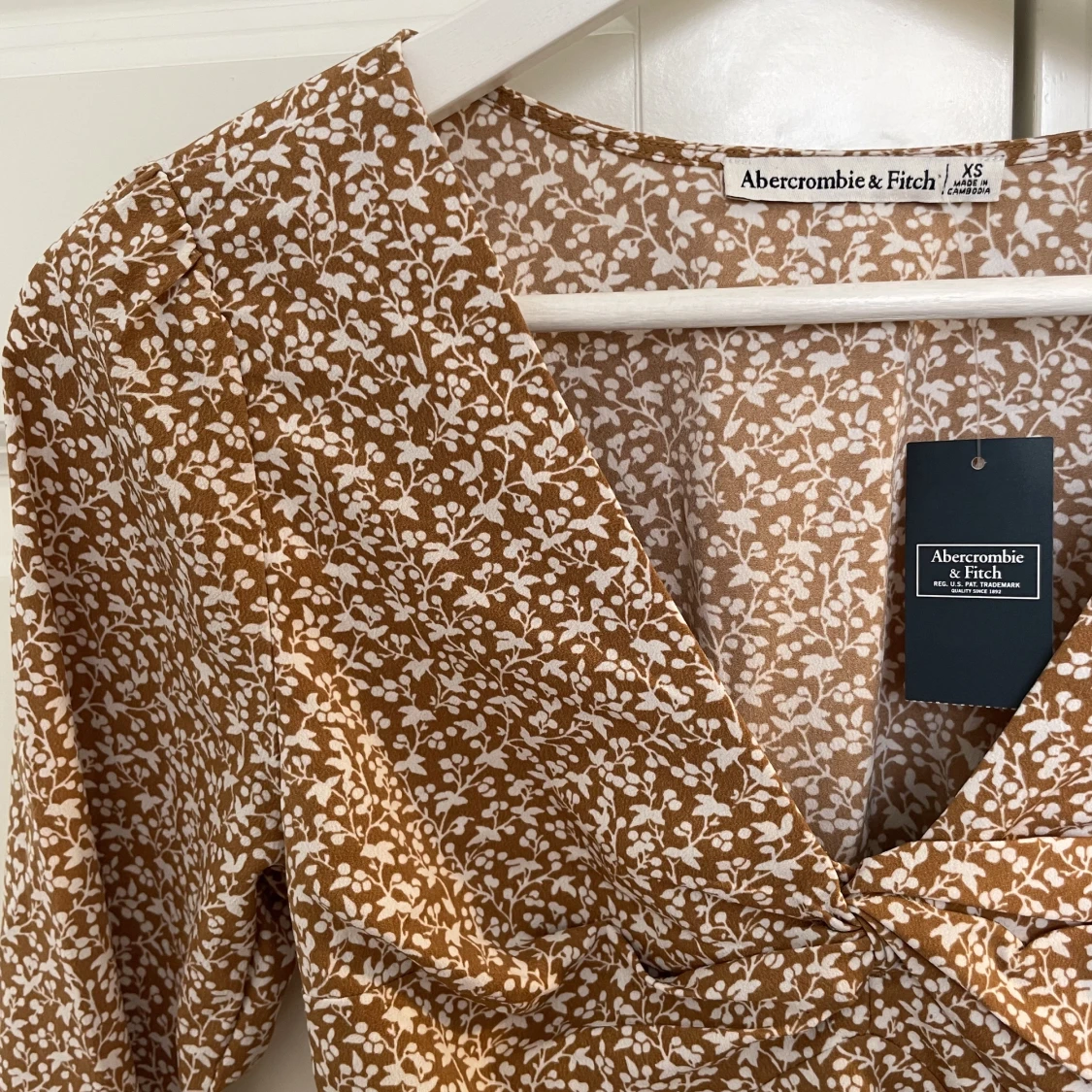 Söt blommig topp  - 91