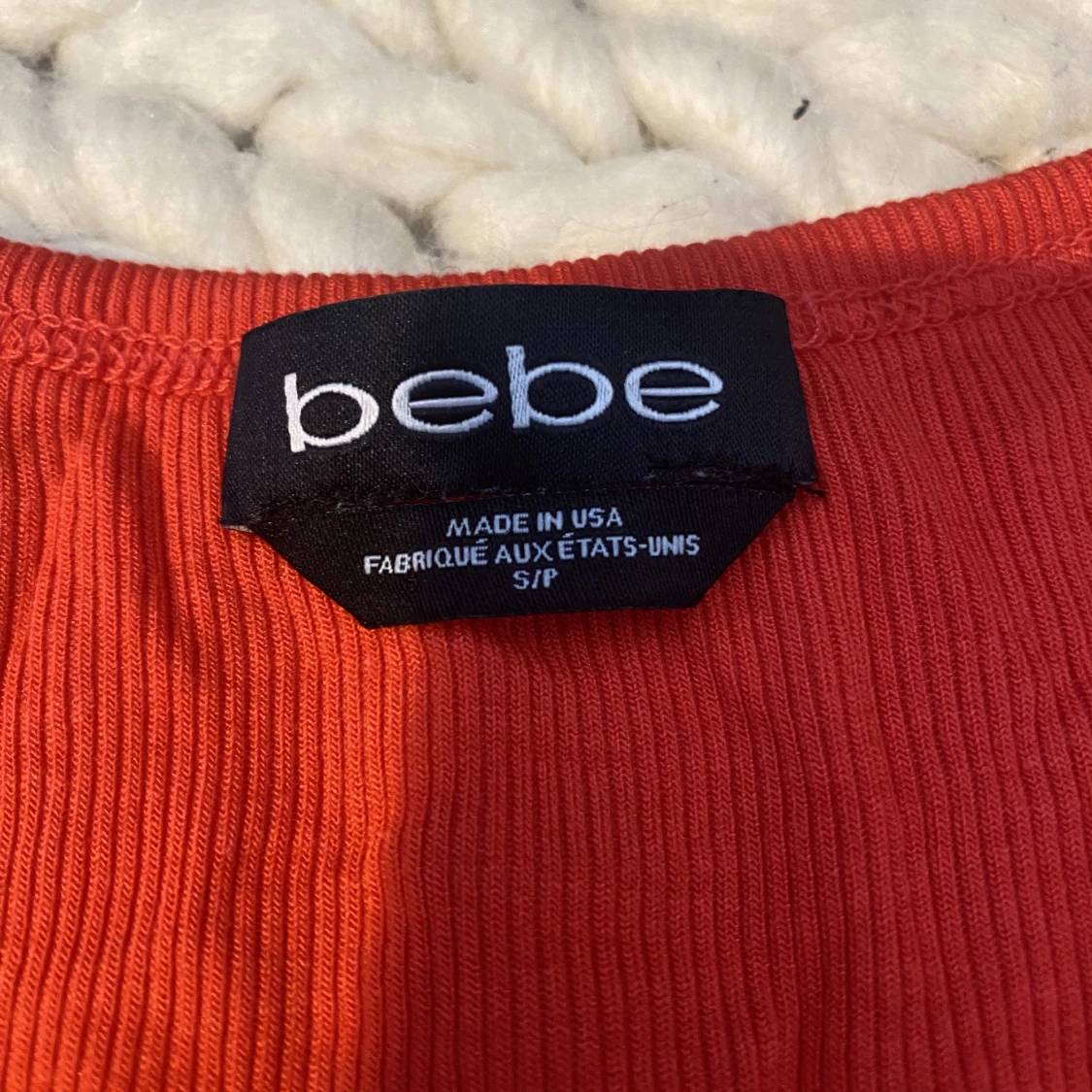 Söt topp från BEBE❤️‍🔥 - 90